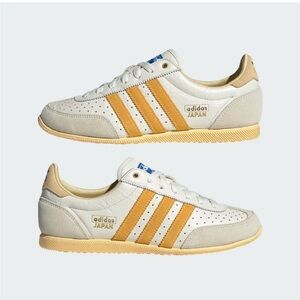 NWT Adidas Japan Shoes, Off white/Spak/Orange Tint, Size 9